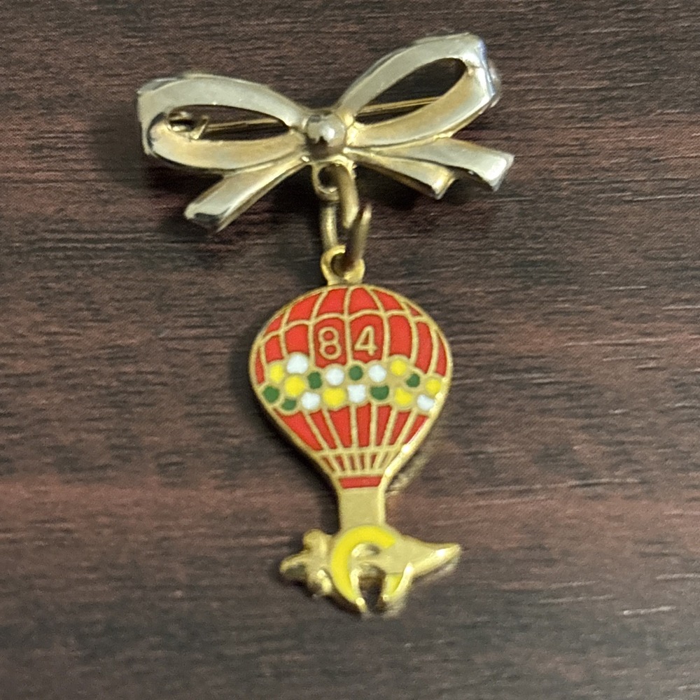 Vintage Freemason Masonic Shriner 1984 Hot Air Balloon Gold Tone Lapel Pin